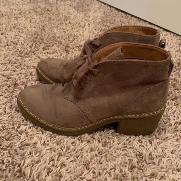 Ankle boot with low heel 🌈 - Picture 4 of 5